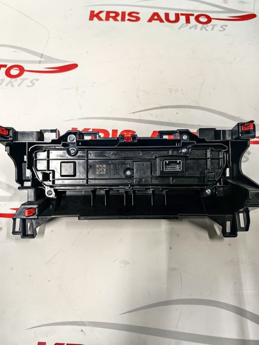 Климатроник Toyota Yaris Cross 2025г / Тойота Ярис Крос 2025г