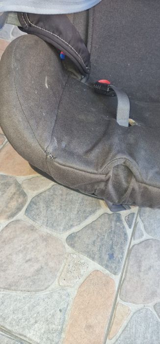 Scaun auto cu isofix