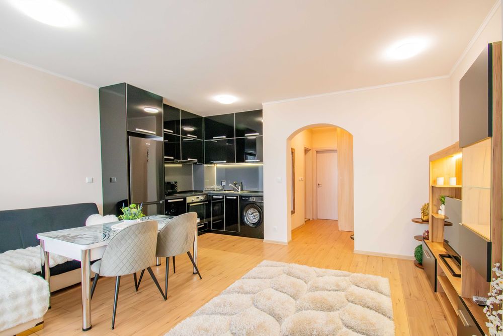 Стилно обзаведен двустаен апартамент в кв. Симеоново