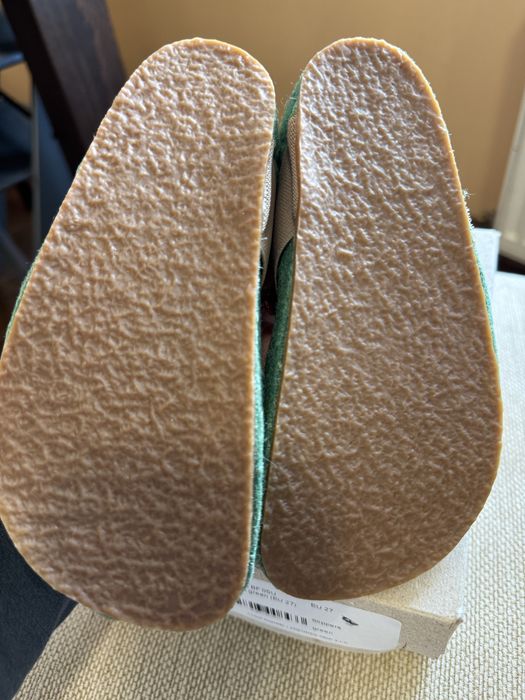 Боси пантофи Пегрес