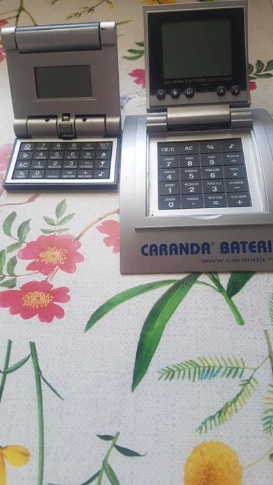 posete  ,mini calculatoare , suport acte