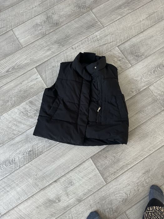 Безрукавка новая