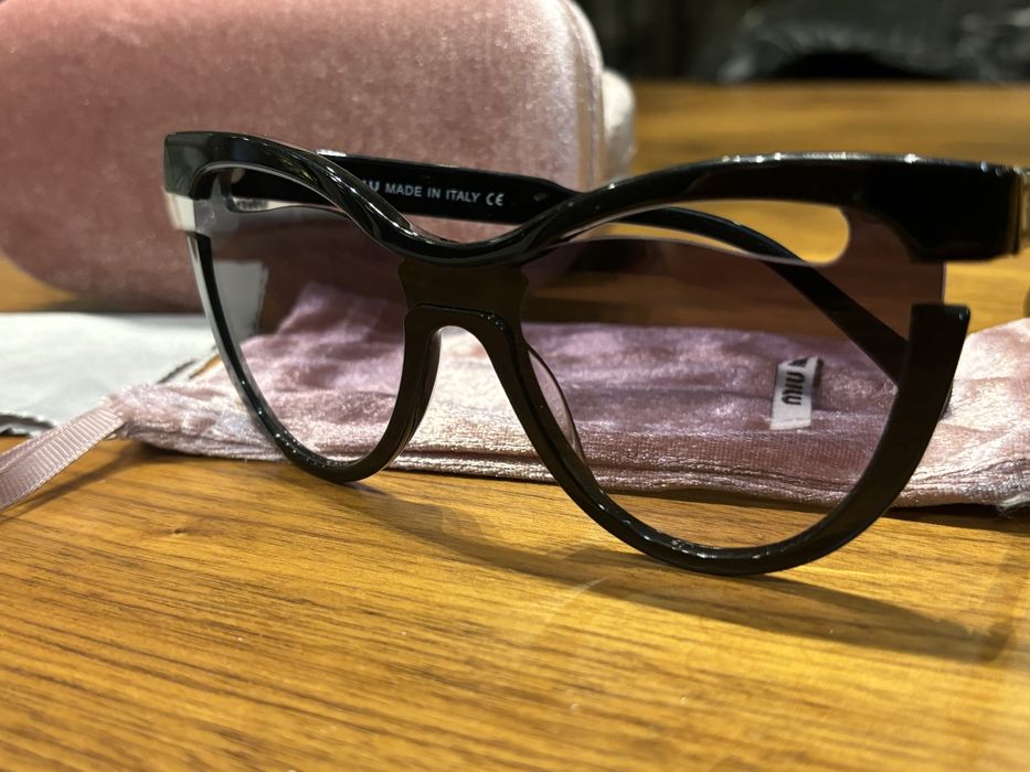 Дамски слънчеви очила Miu-Miu