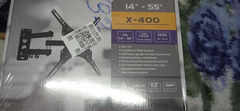 Телевизор Daewoo 32" +кронштейн поворотный