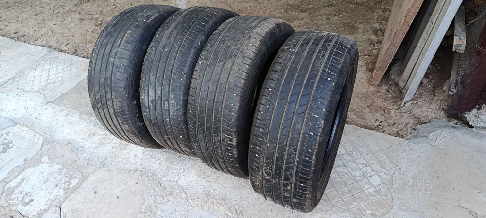Продаются шины Good Year 215/55R17 2025