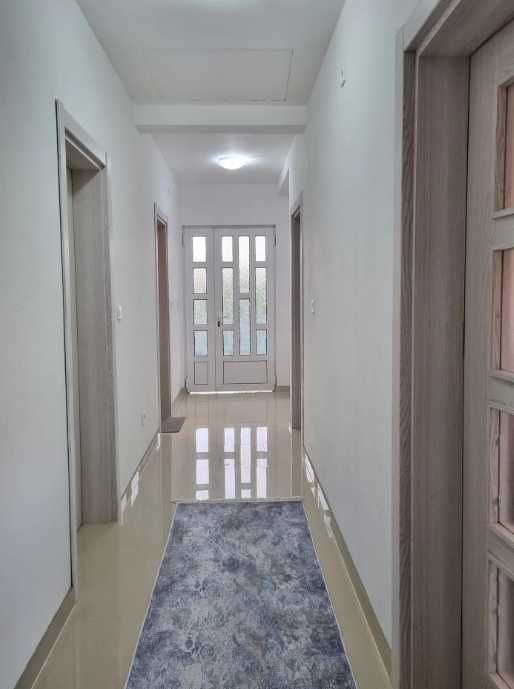 Дава се под наем Двустаен апартамент в Пловдив, Захарна фабрика - 68 кв.м за 331.5 € - Снимка #1