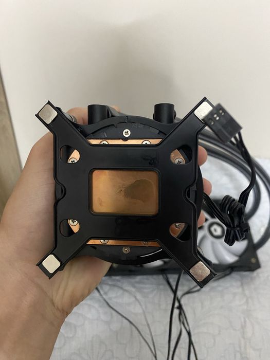 Водяное охлаждение ID-COOLING