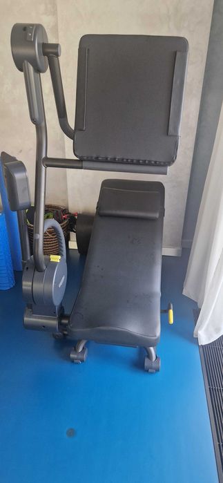 Тренажер для расстяжки Technogym