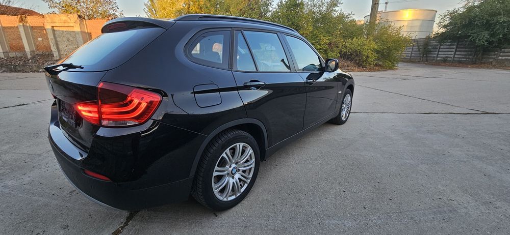 BMW X1 2012 — imagine 3