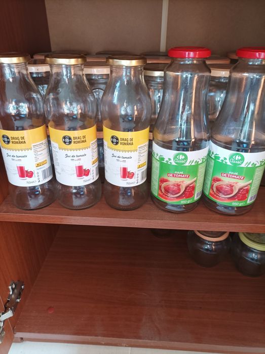 Vând sticle cu capac pentru suc de roșii