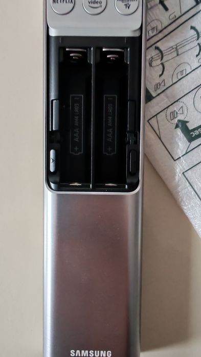 Vând telecomanda Samsung smart, originală din fabrica, Metal, Noua!