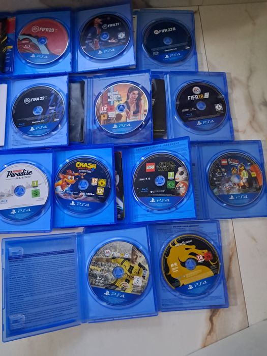 URGENT! Vand sau schimb Ps4 slim+ Volan Myria