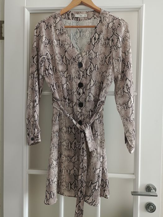 Красивые платья по 1000 тенге