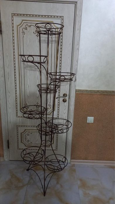 Подставка для цветов