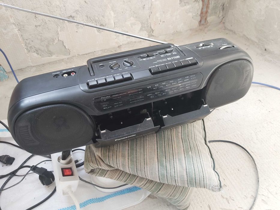 Radiocasetofon Vintage Panasonic RX-FT530 – Stereo Boombox Dual-Deck