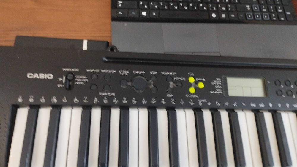 Продам синтезатор CASIO CTK - 245, в отличном состоянии!!!