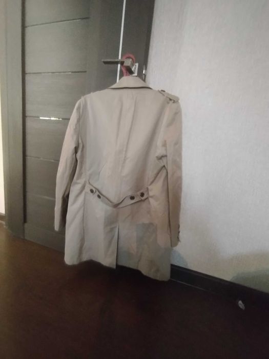 Мужской плащ тренч