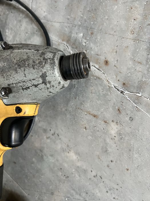 Filetanta cu Impact Dewalt cu Incarcator si Baterie XR  12V 2Ah