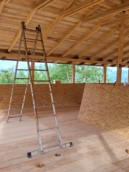 Executam acoperisuri si mansarde