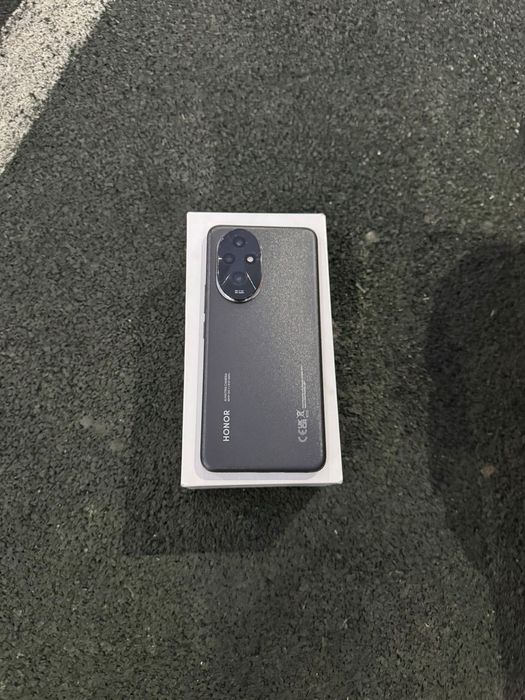 Продам Honor 200