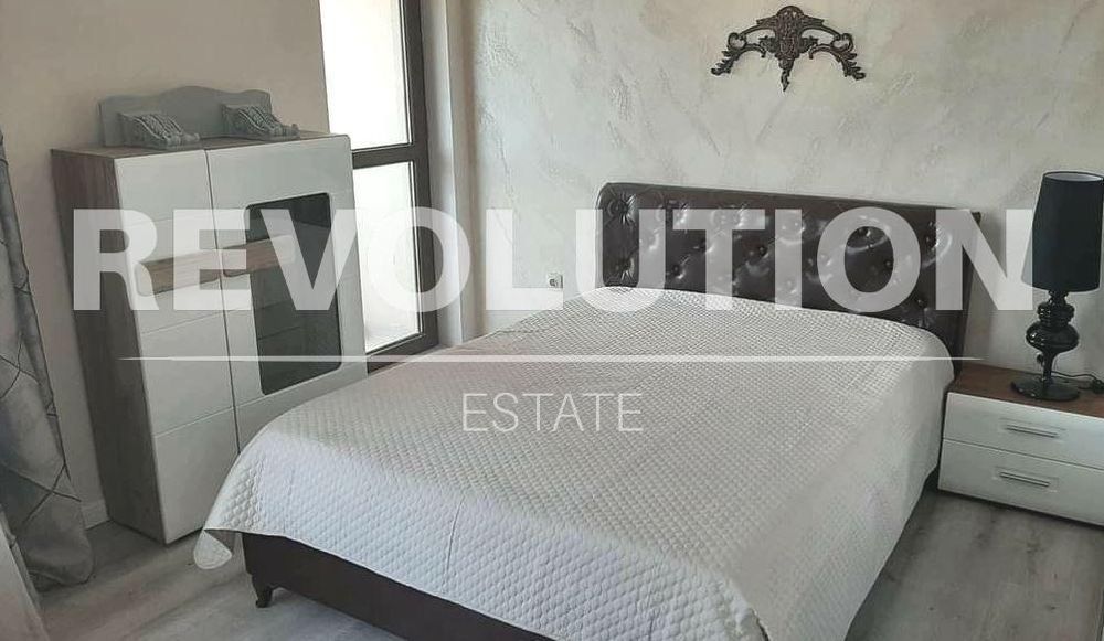 Дава се под наем Тристаен апартамент в Варна, Колхозен пазар - 78 кв.м за 698.19 € - Снимка #3