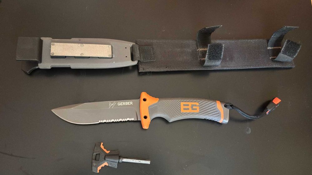 Cuțit de supraviețuire Gerber Bear Grylls Ultimate