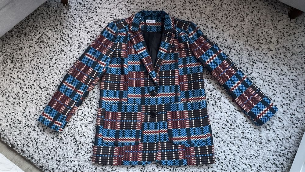 Нов дамски блейзър размер XL