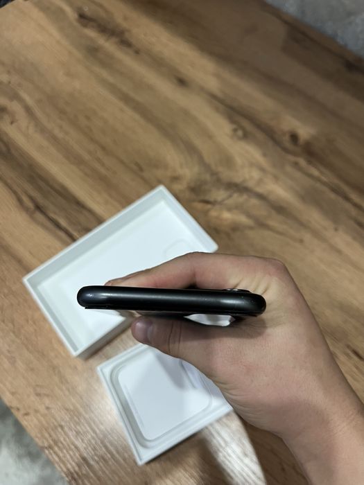 !Phone 11 в хорошем состояний