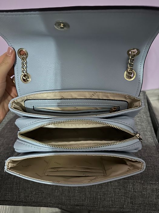 Нова Оригинална Чанта Guess