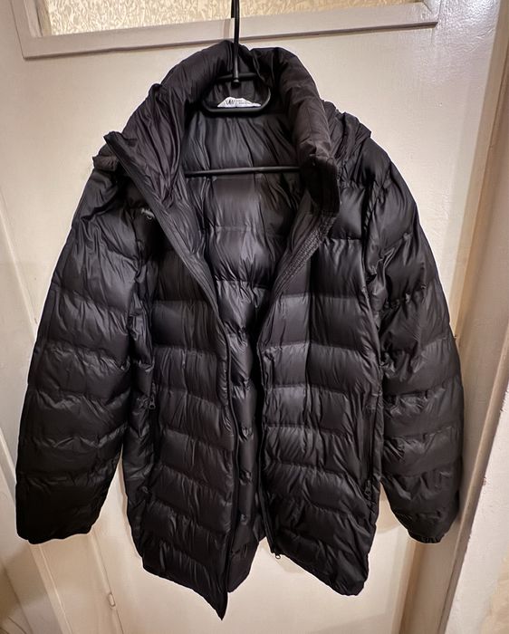 Geacă Damă Zara cu puf, treisferturi, foarte usoara, cu gluga