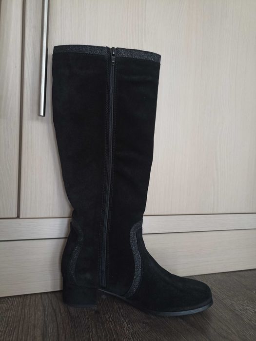 Елегантни ботуши естествен велур (39)