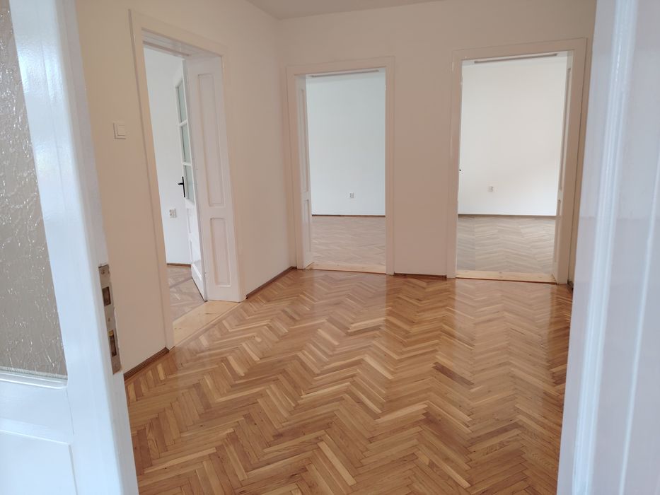 Casă de vânzare în Hunedoara