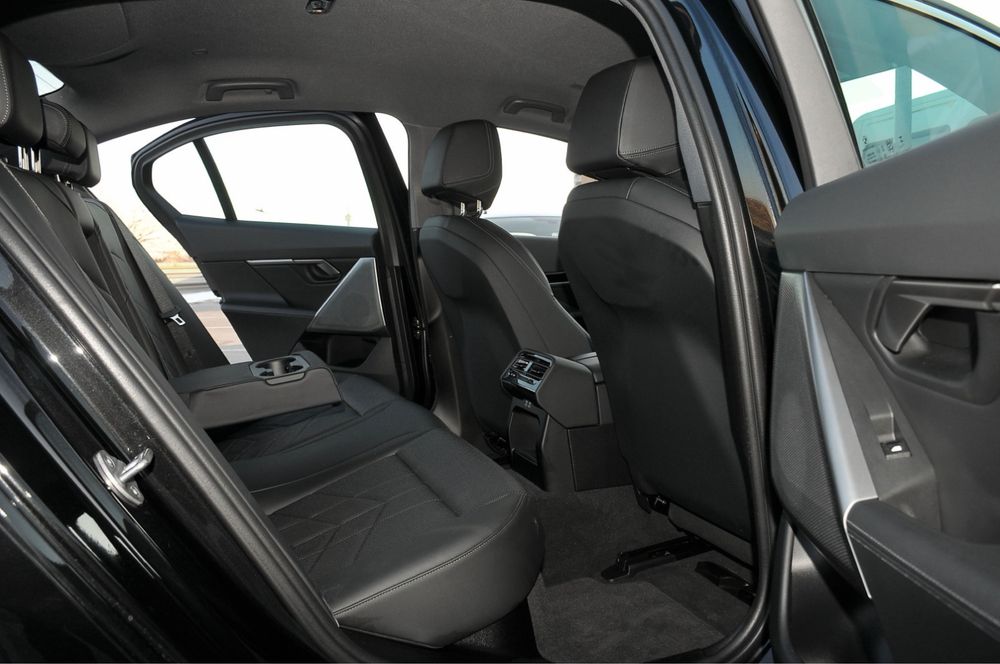 BMW 520i 208cp G60 2024 GARANTIE2027/ACC+LineAsist/HeadUp/360”/60000km