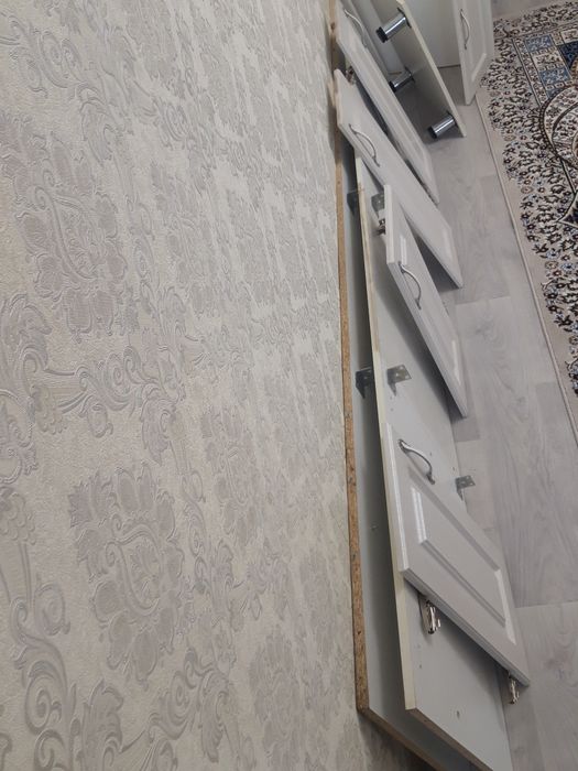 Кухинный   Шкаф  с плиткой.