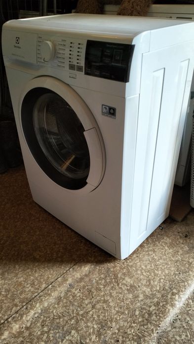 Продам стиральную машину