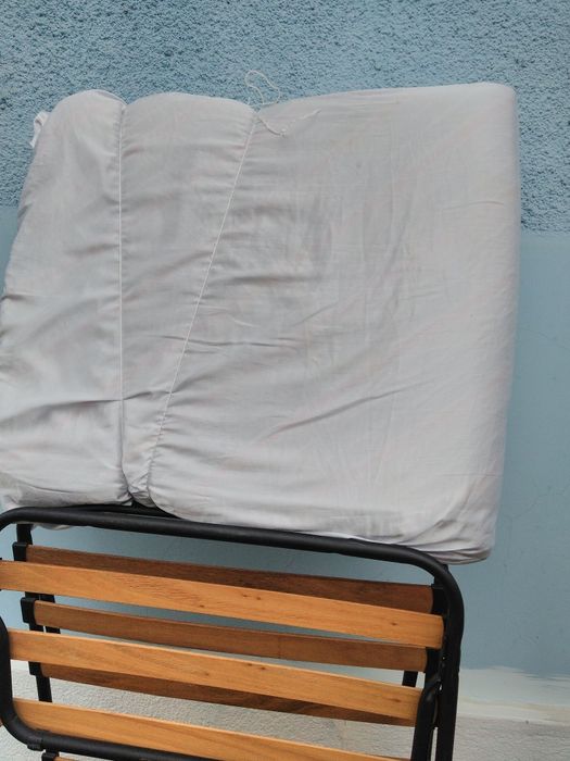 Pat pliant  cu saltea