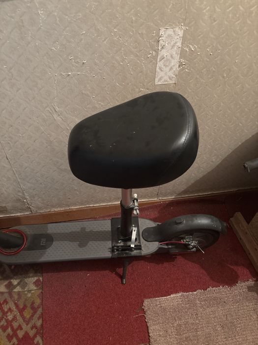 Продам электро самокат Xiaomi m365pro Новый. ЧИТАЙТЕ ОПИСАНИЕ.