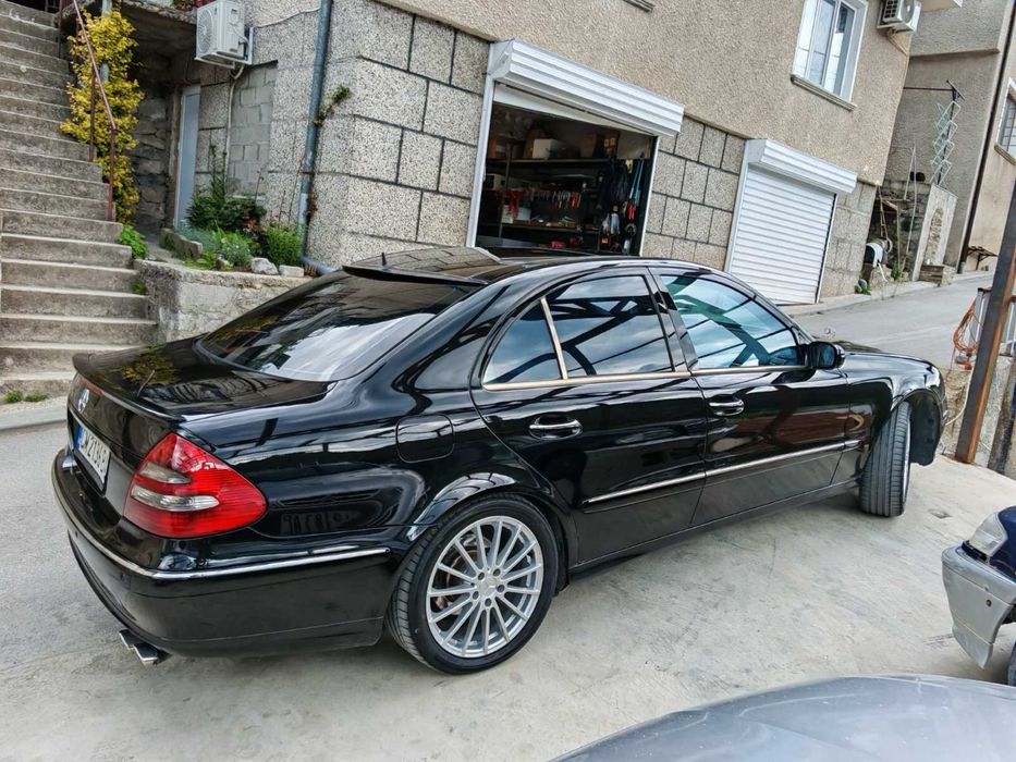 Merceses W211 E class