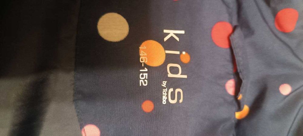 Продам куртку фирмы Tchibo kids  на рост 146-152см, безрукавку Tchibo