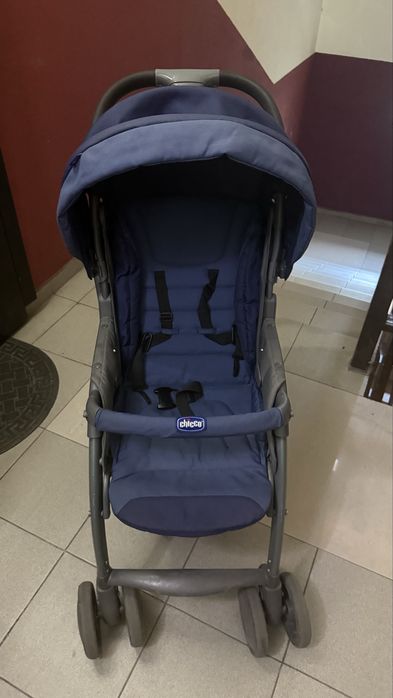 Продам коляску Chicco