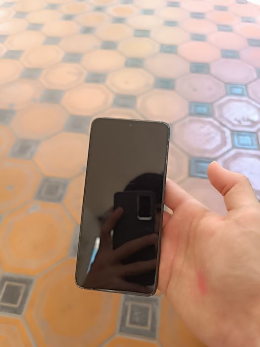 POCO f 6 PRO qora rang