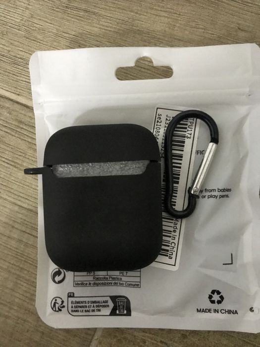 Husa casti airpods 2