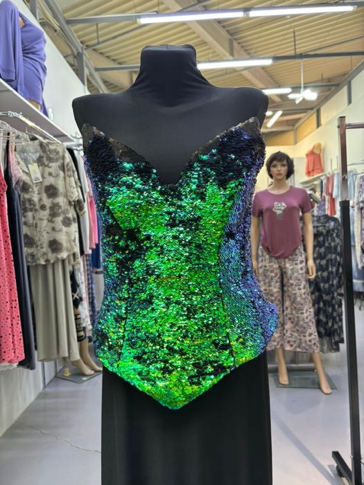 Женское шикарное платье