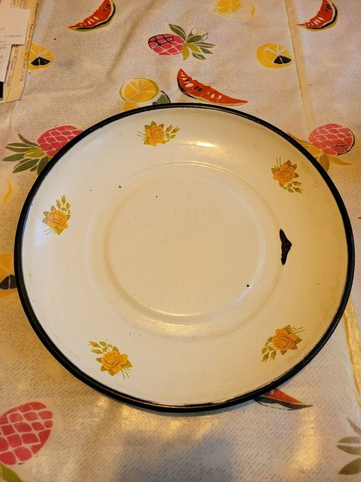 Тарелки. Блюда для горячего. Посуда