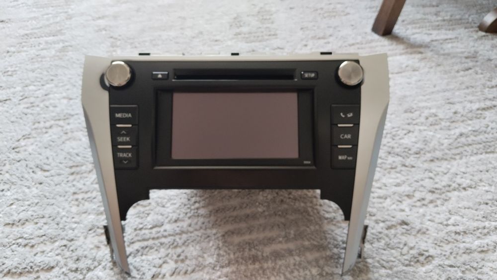 Магнитола на Камри 50