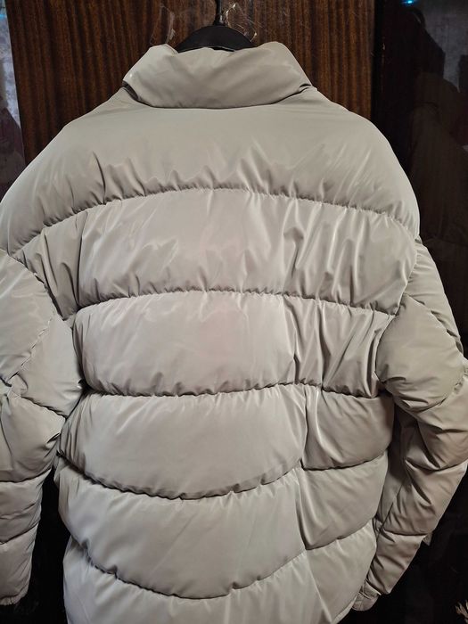Продавам мъжко зимно яке