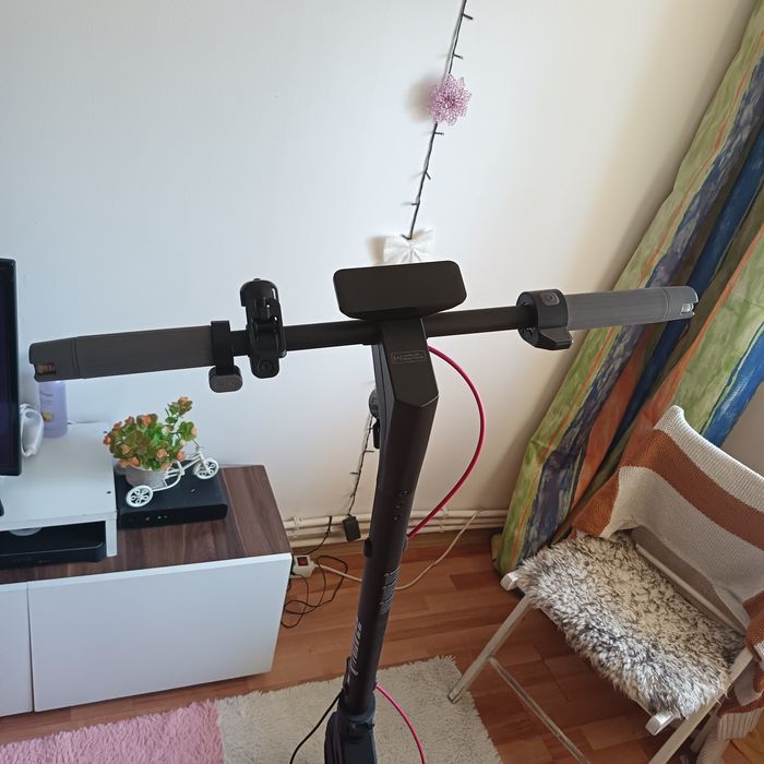 Vând trotineta electrica  NAVEE S40