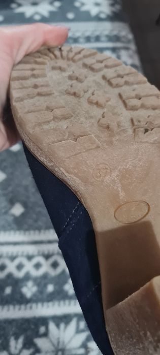 Botine/Ghete 37 piele intoarsa și talpa cauciuc couc