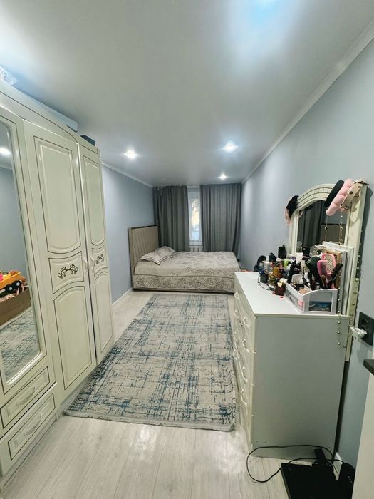 Продаётся 3-х ком квартиру на 3 мкр 7 дом