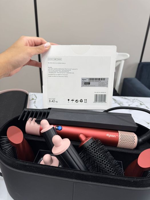 Срочнооо Продам срочно Dyson Airwrap Complete